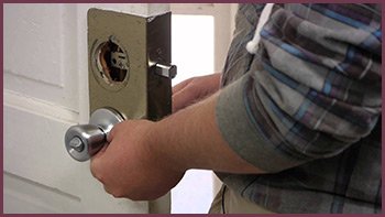 West Blue Valley MO Locksmith Store West Blue Valley, MO 816-826-1390